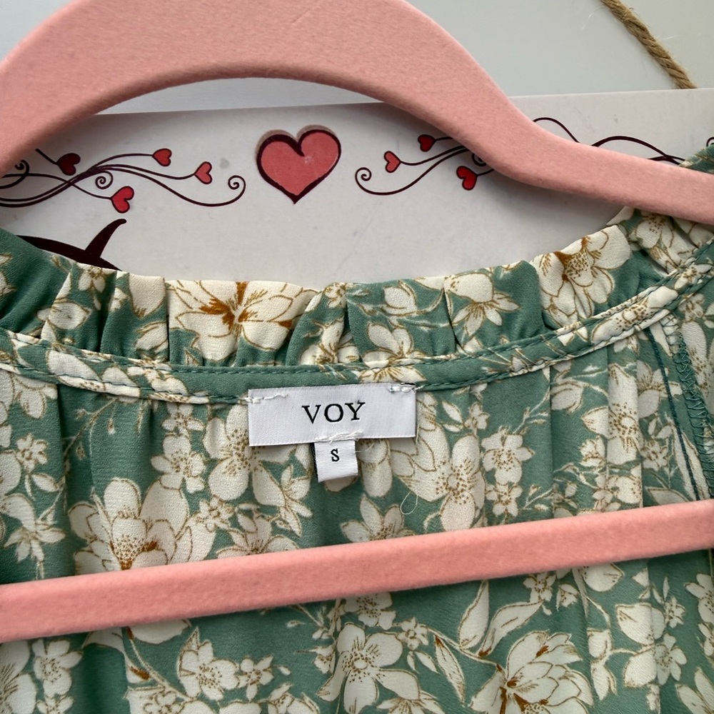 Green Floral Mini Dress V-Neck Flowy Feminine Spring Summer Boutique - Picture 6 of 7
